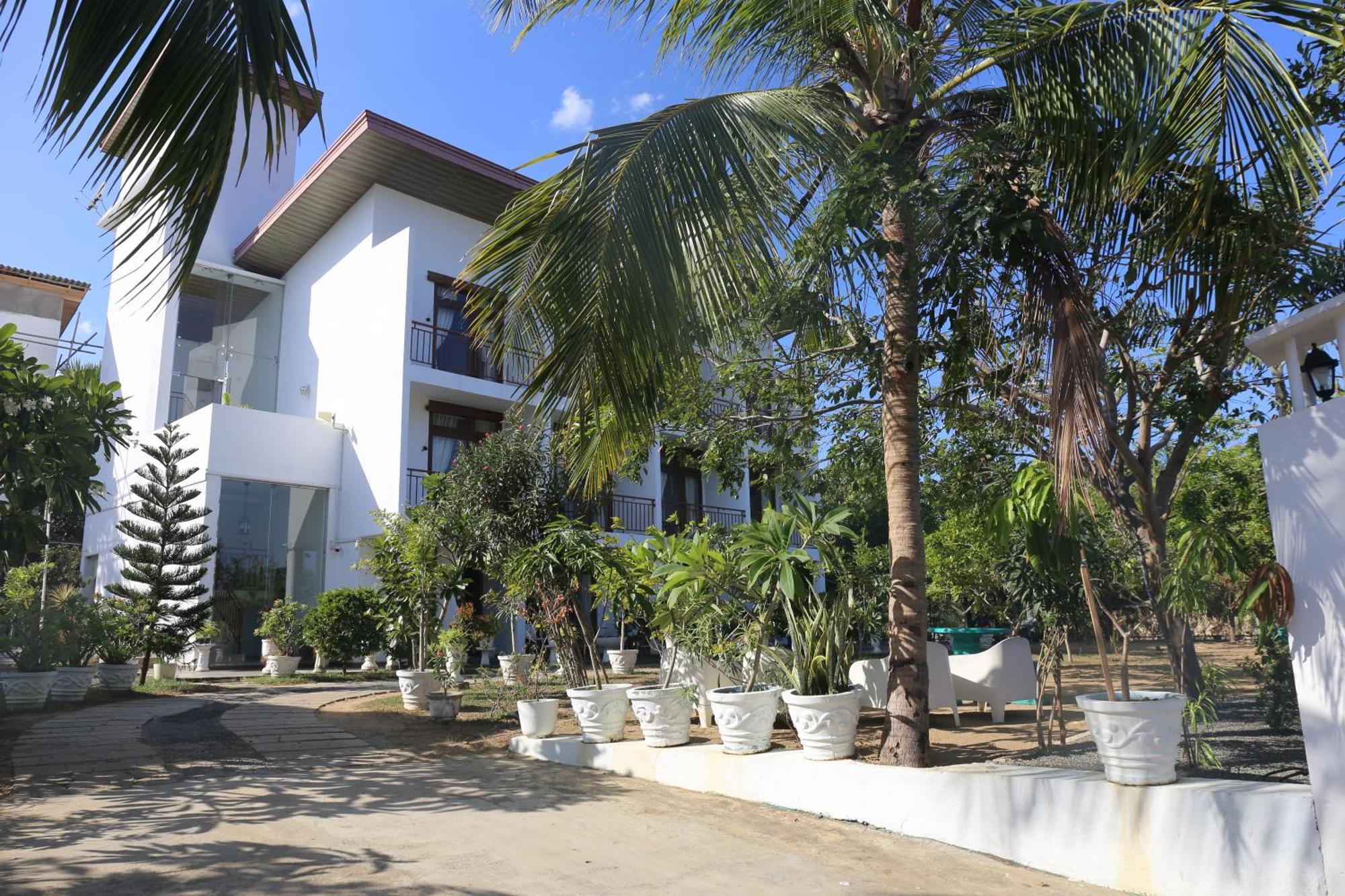Amanda Beach Resort Passikudah Exterior foto